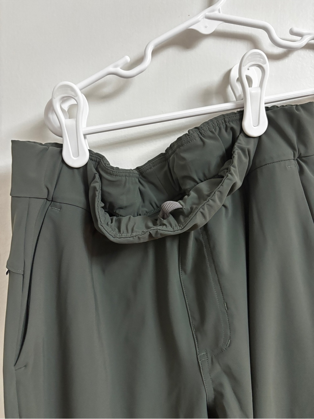 Vuori Dark Green Miles Ankle Pant Joggers with Elastic Waist Women Size XS - Picture 5 of 9